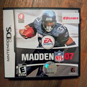 Nintendo DS Madden NFL 07 - Black and White